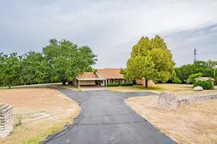 3521 Peak Rd, Granbury, TX 76048 - Photo 1