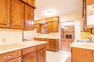 3521 Peak Rd, Granbury, TX 76048 - Photo 11