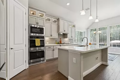 2303 McMullin Drive, Euless, TX 76040 - Photo 7