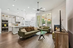 2303 McMullin Dr, Euless, TX 76040 - Photo 3