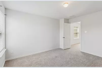 5620 Shore Point Trail, Fort Worth, TX 76119 - Photo 17