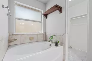 3509 Tommy Hays Dr, Haltom City, TX 76117 - Photo 27