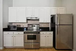 2305 Worthington St, Dallas, TX 75204 - Photo 9