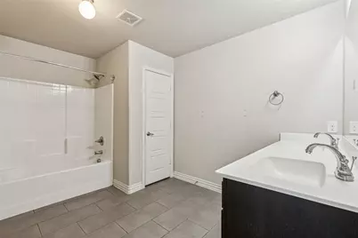 1116 E Hattie Street, Fort Worth, TX 76104 - Photo 17