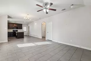 1116 E Hattie St, Fort Worth, TX 76104 - Photo 7