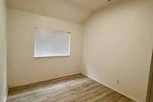 1348 Riley Dr, Carrollton, TX 75007 - Photo 11