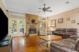 848 Country Ln, McGregor, TX 76657 - Photo 7