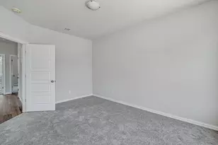 301 Eastland St, Cleburne, TX 76031 - Photo 17