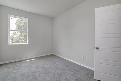 301 Eastland Street, Cleburne, TX 76031 - Photo 23