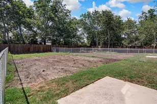 301 Eastland St, Cleburne, TX 76031 - Photo 33