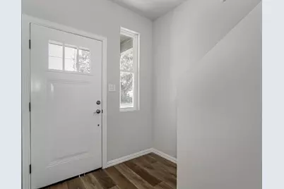 301 Eastland Street, Cleburne, TX 76031 - Photo 15