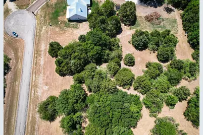 185 Cobalt Cove, Corsicana, TX 75109 - Photo 5