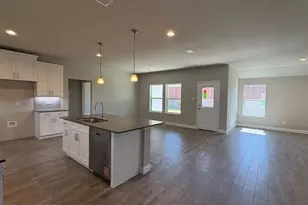 4213 Cornerstone Cir, Granbury, TX 76048 - Photo 5