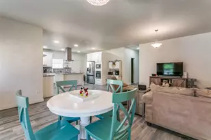 1108 S Morris St, Gainesville, TX 76240 - Photo 5