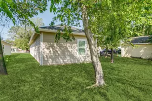 1108 S Morris St, Gainesville, TX 76240 - Photo 21