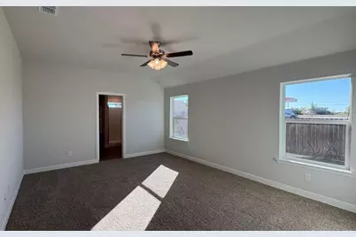 4225 Cornerstone Circle, Granbury, TX 76048 - Photo 9