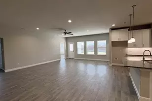 4219 Cornerstone Cir, Granbury, TX 76048 - Photo 7