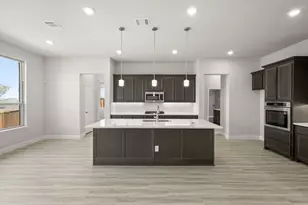 725 Carriage Hl Rd, Midlothian, TX 76065 - Photo 7