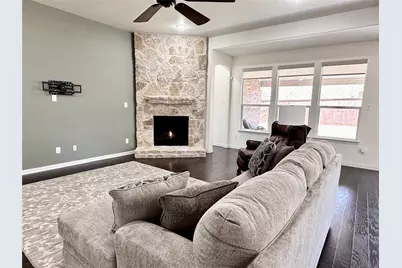 704 Fortinbras Drive, McKinney, TX 75071 - Photo 11