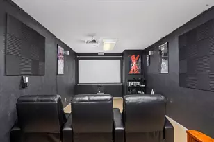 4017 Hildring Dr E, Fort Worth, TX 76109 - Photo 5