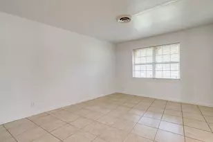 6712 Yosemite Dr, Fort Worth, TX 76112 - Photo 3