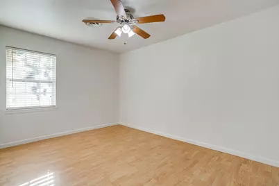 6712 Yosemite Drive, Fort Worth, TX 76112 - Photo 15