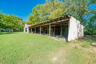 909 E 9th St, Kemp, TX 75143 - Photo 25