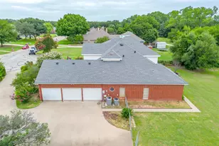 1721 Roberts Bend, Weatherford, TX 76086 - Photo 3