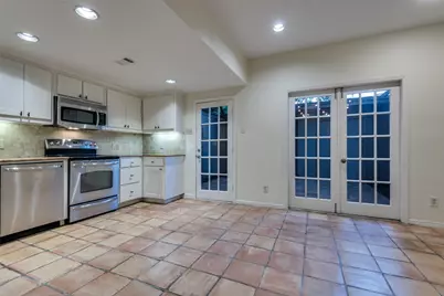 3332 Hawthorne Avenue, Dallas, TX 75219 - Photo 3