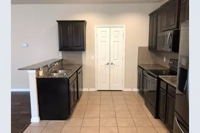 3656 Vienna Street, Irving, TX 75038 - Photo 3