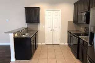 3656 Vienna St, Irving, TX 75038 - Photo 3