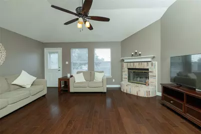 7208 Stonegate Drive, Benbrook, TX 76126 - Photo 9