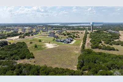 7112 Heathington Court, Granbury, TX 76049 - Photo 7