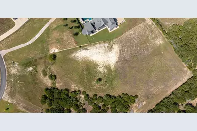 7112 Heathington Court, Granbury, TX 76049 - Photo 3