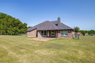 209 Cooperstown Dr, Springtown, TX 76082 - Photo 37