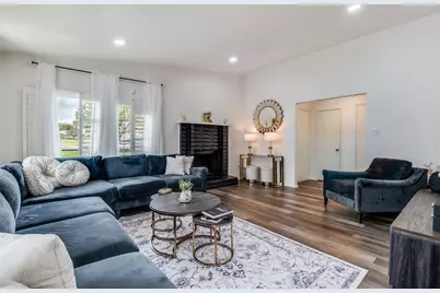 801 Shady Creek Lane, Bedford, TX 76021 - Photo 3