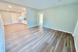 428 E Elm St, Denison, TX 75021 - Photo 3