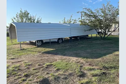 18648 Doubletree Drive, Justin, TX 76247 - Photo 3