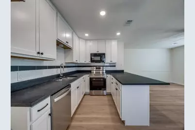 1721 W Walker Street, Denison, TX 75020 - Photo 1