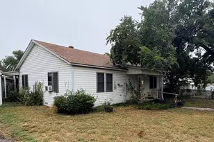 407 N Lane St, Decatur, TX 76234 - Photo 1