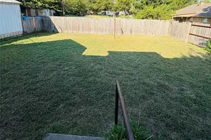 407 N Lane St, Decatur, TX 76234 - Photo 17