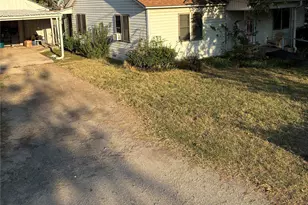 407 N Lane St, Decatur, TX 76234 - Photo 7
