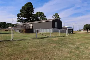 130 Firefly Dr, Springtown, TX 76082 - Photo 25