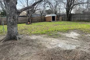 1909 Dorothy Dr, Grand Prairie, TX 75051 - Photo 15