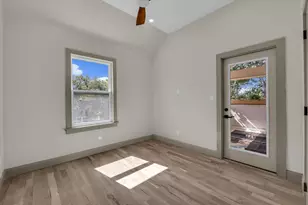 718 Tyler St, Waco, TX 76704 - Photo 25