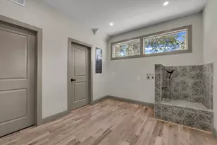 718 Tyler St, Waco, TX 76704 - Photo 11