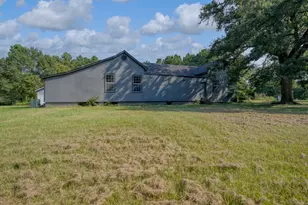 2071 W Point Tap Rd, Palestine, TX 75803 - Photo 1