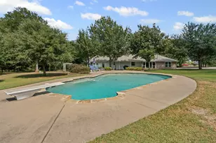 3750 Preakness Ct, Cleburne, TX 76033 - Photo 9