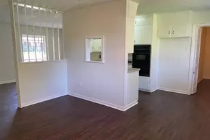 621 Hillside Dr, Sherman, TX 75090 - Photo 3