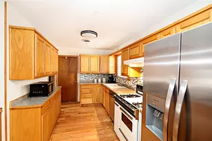 220 Tanglewood St, Bowie, TX 76230 - Photo 13